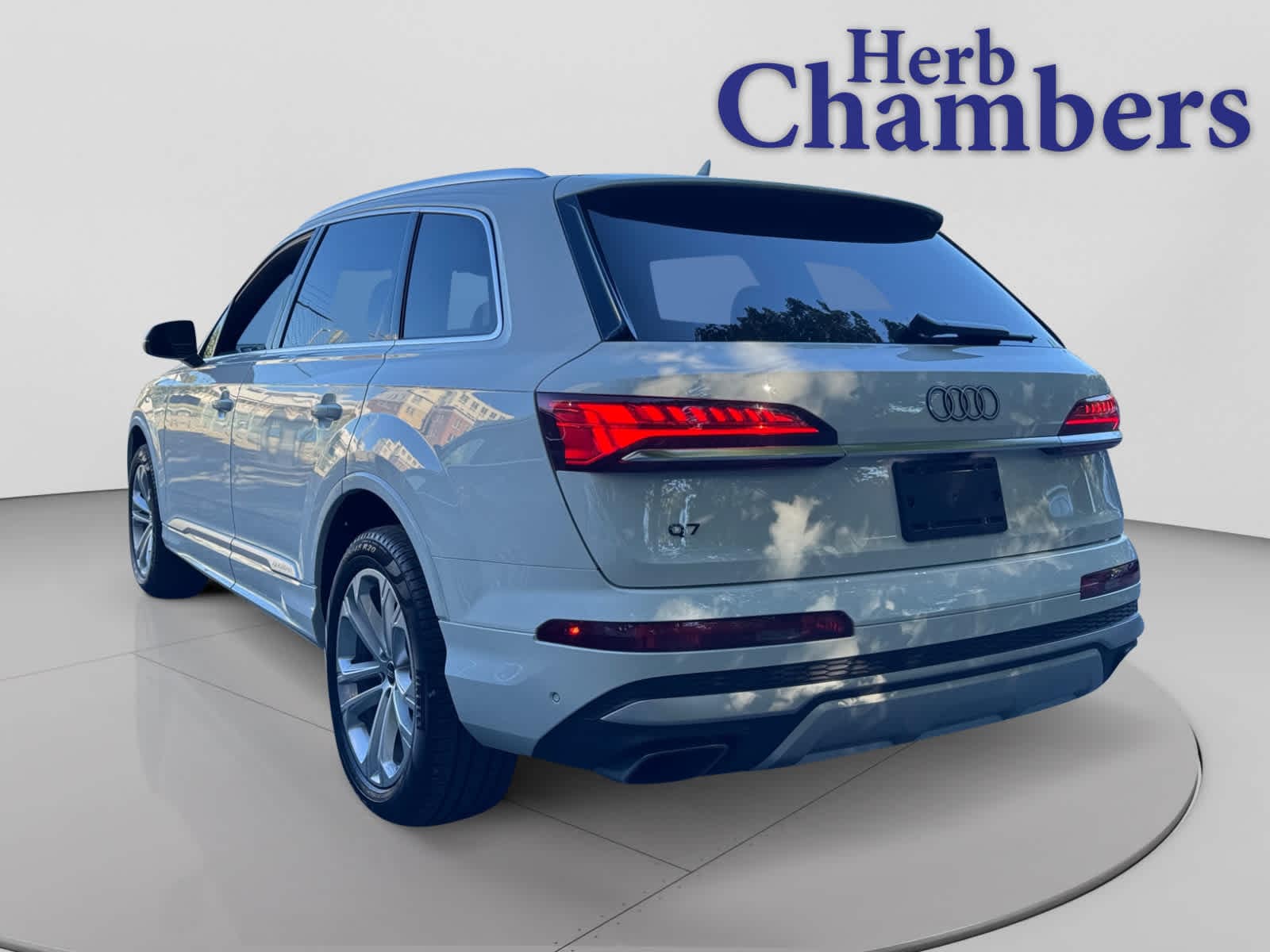 used 2025 Audi Q7 car, priced at $49,998
