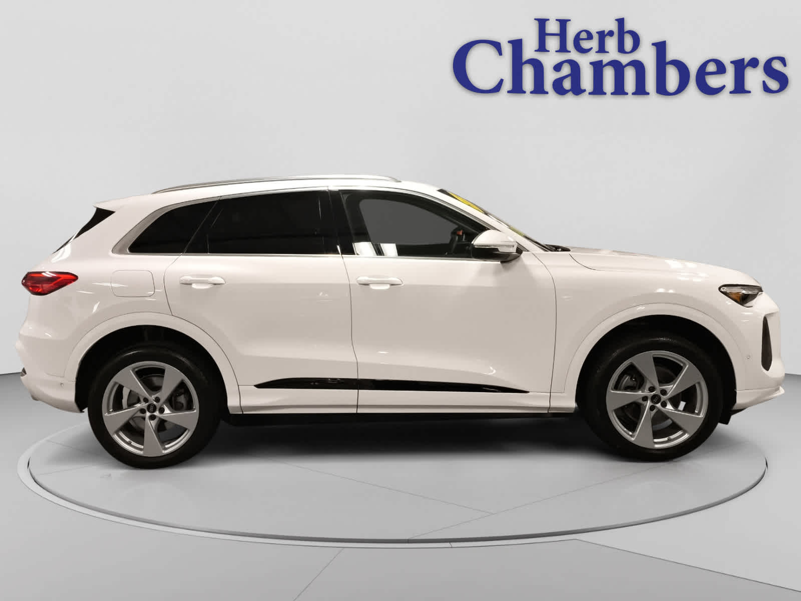 used 2025 Audi New Q5 car, priced at $50,998