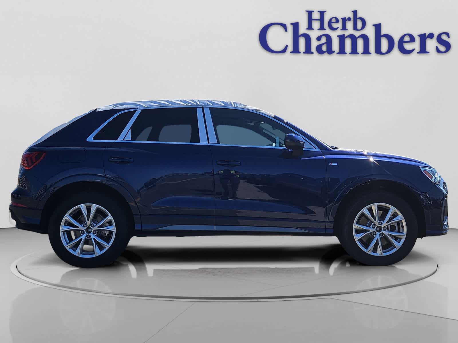 new 2025 Audi Q3 car, priced at $44,190