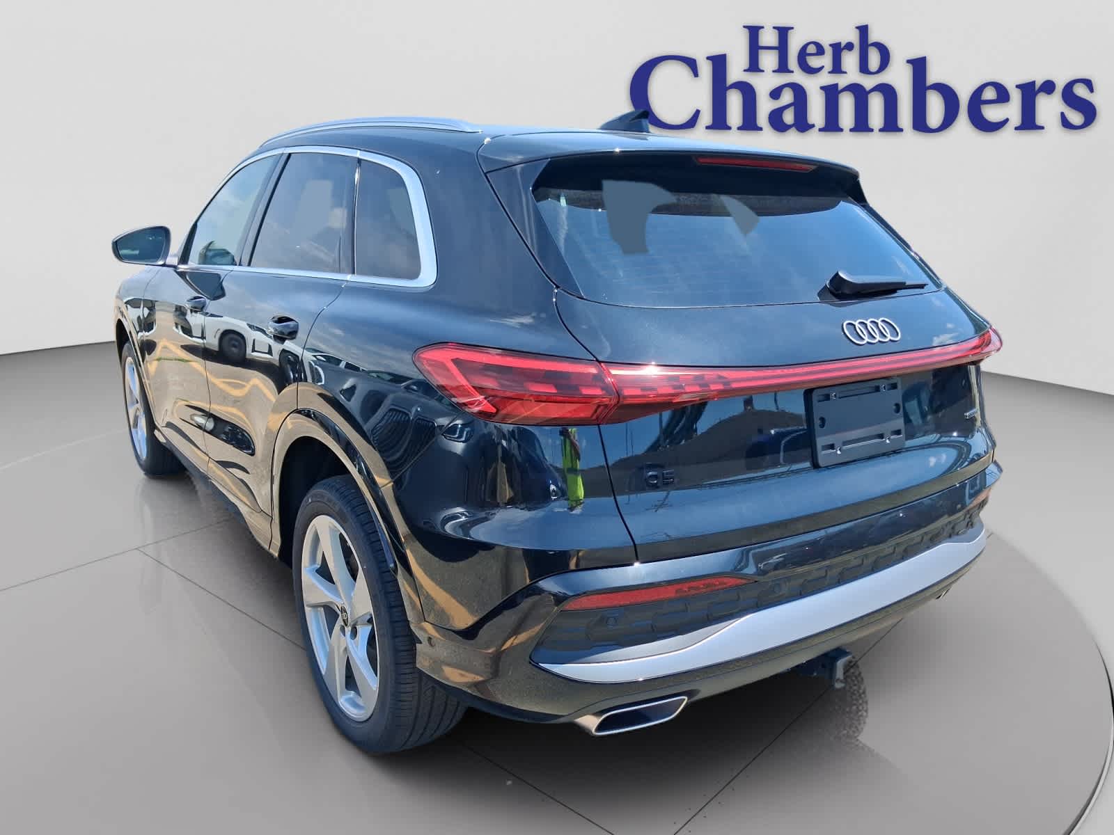 new 2025 Audi Q5 car, priced at $55,780