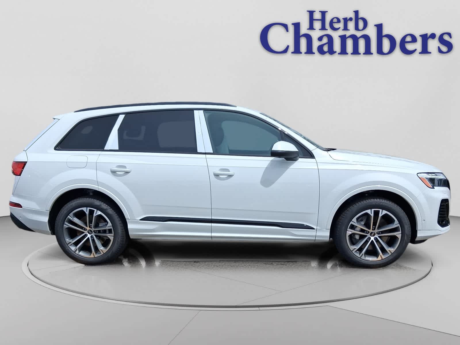 new 2026 Audi Q7 car, priced at $68,445