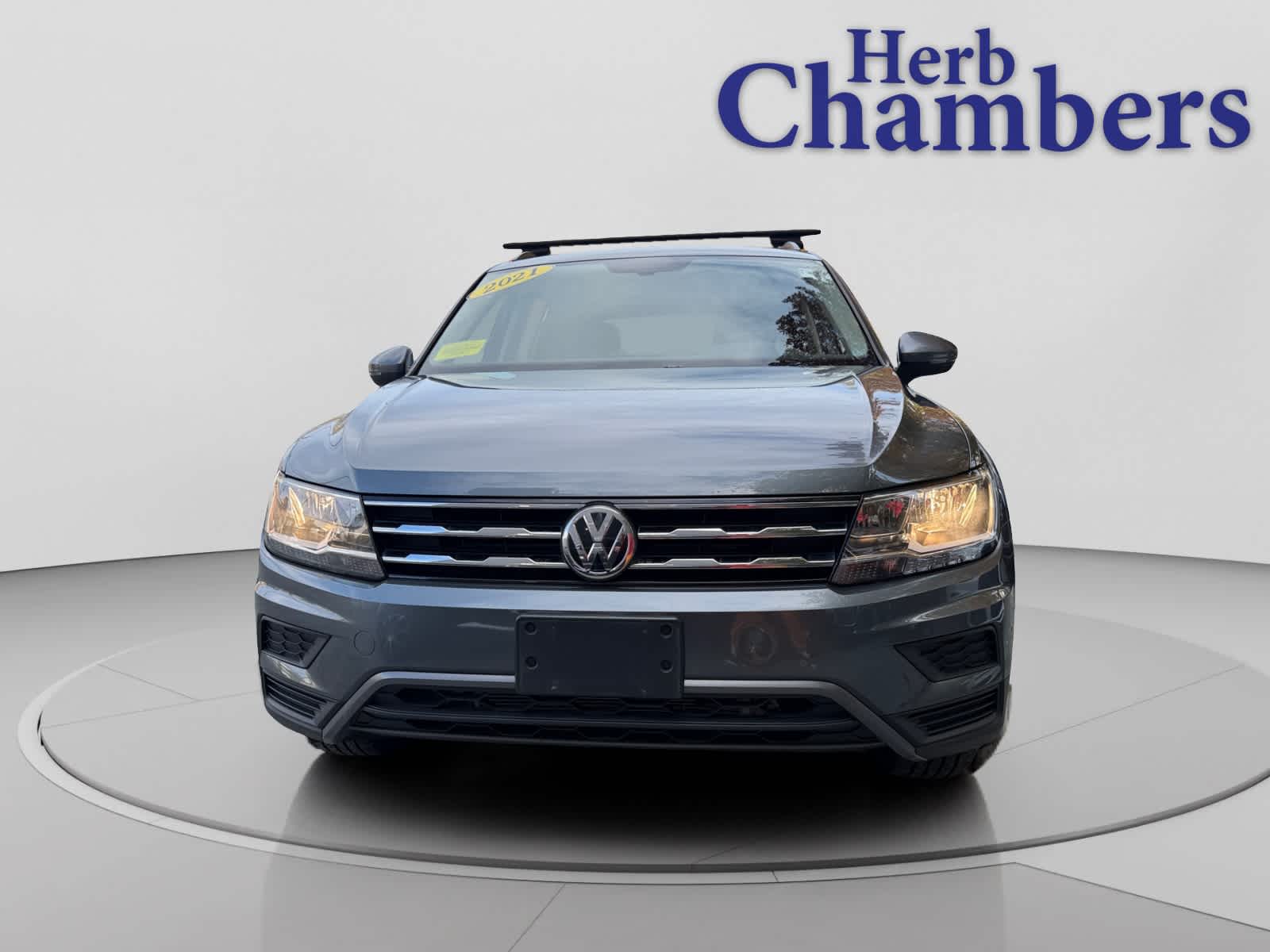 2021 Volkswagen Tiguan SE photo 2