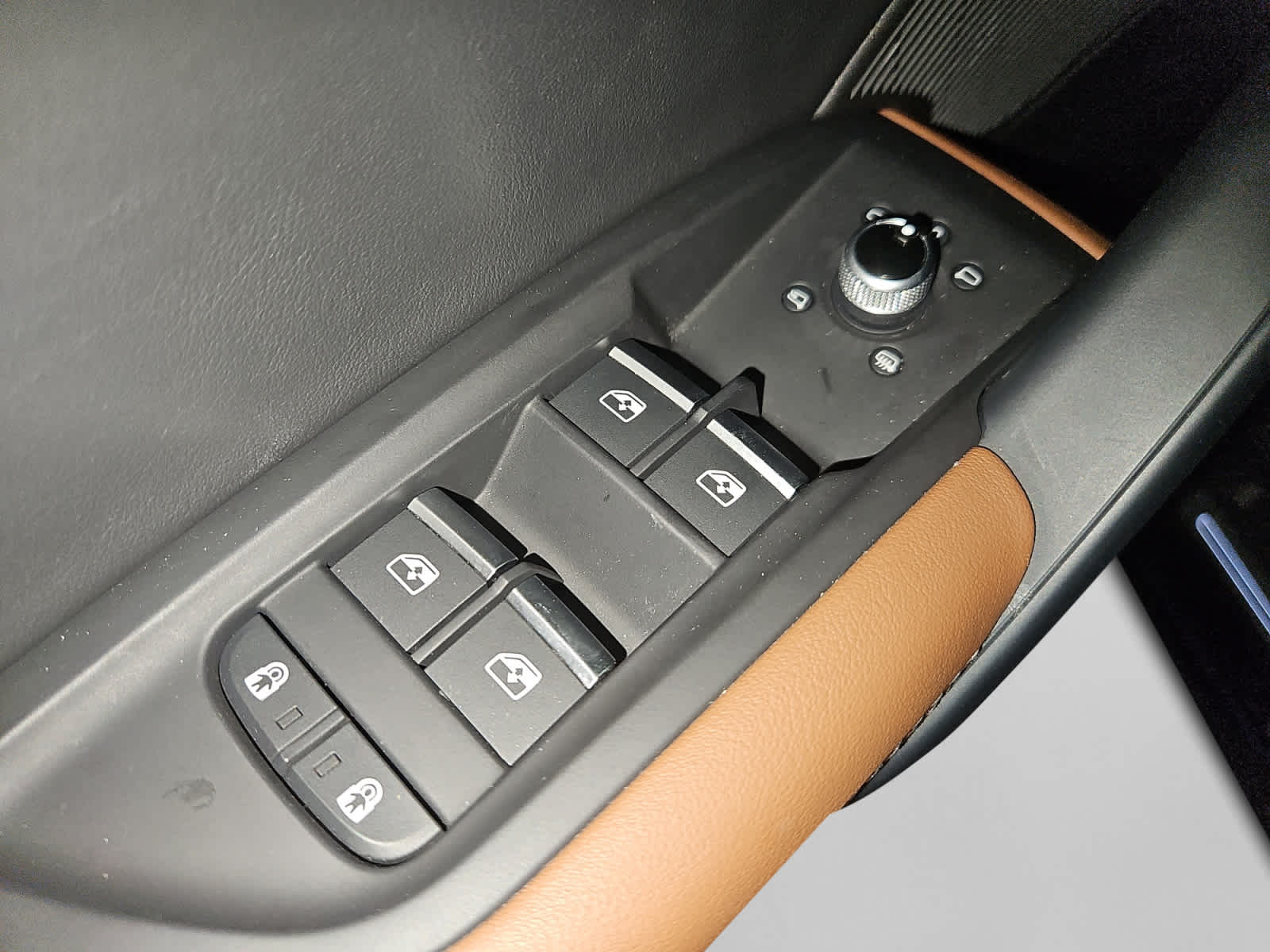 used 2025 Audi Q5 car, priced at $42,998