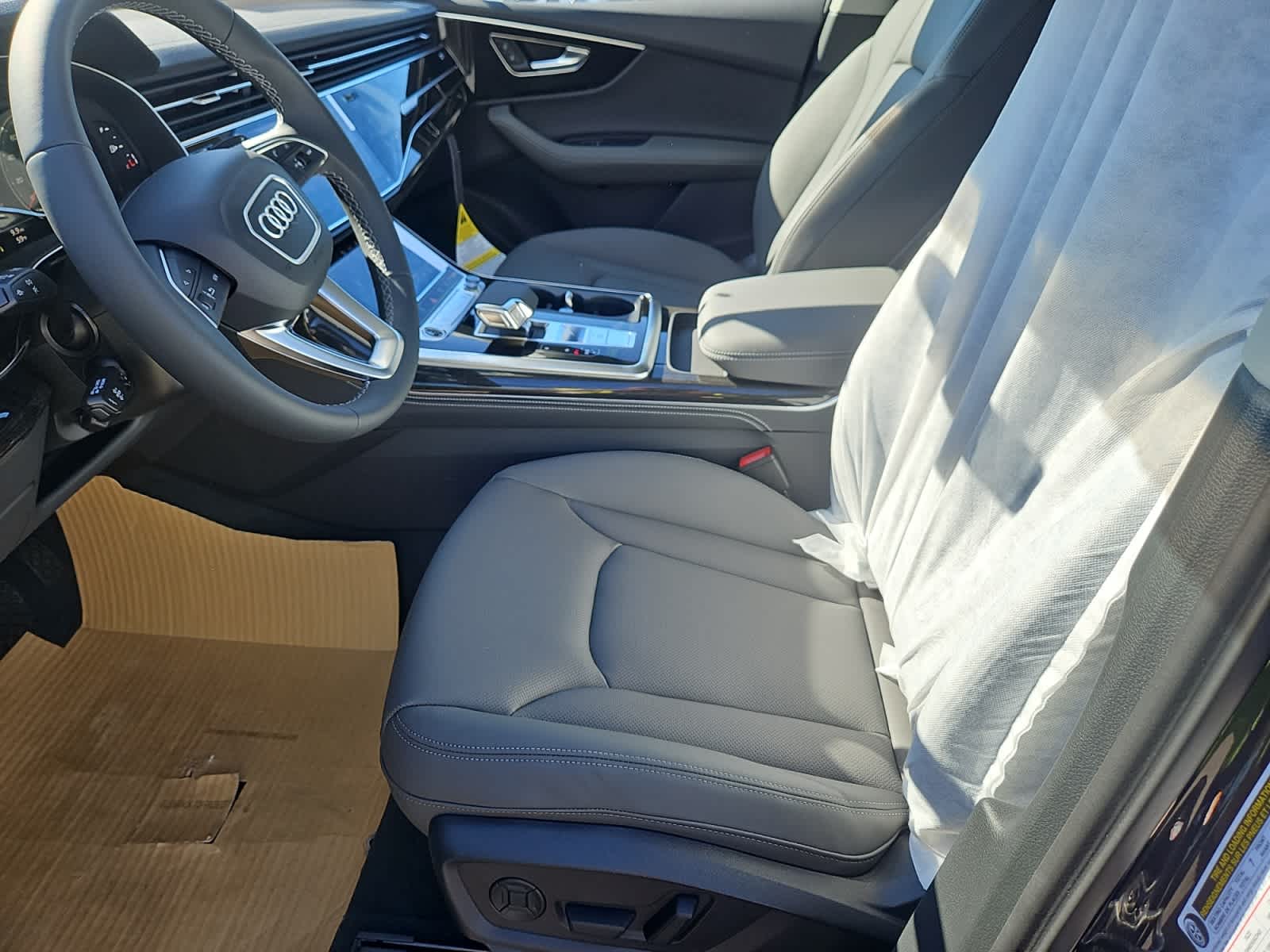 new 2026 Audi Q7 car, priced at $78,295