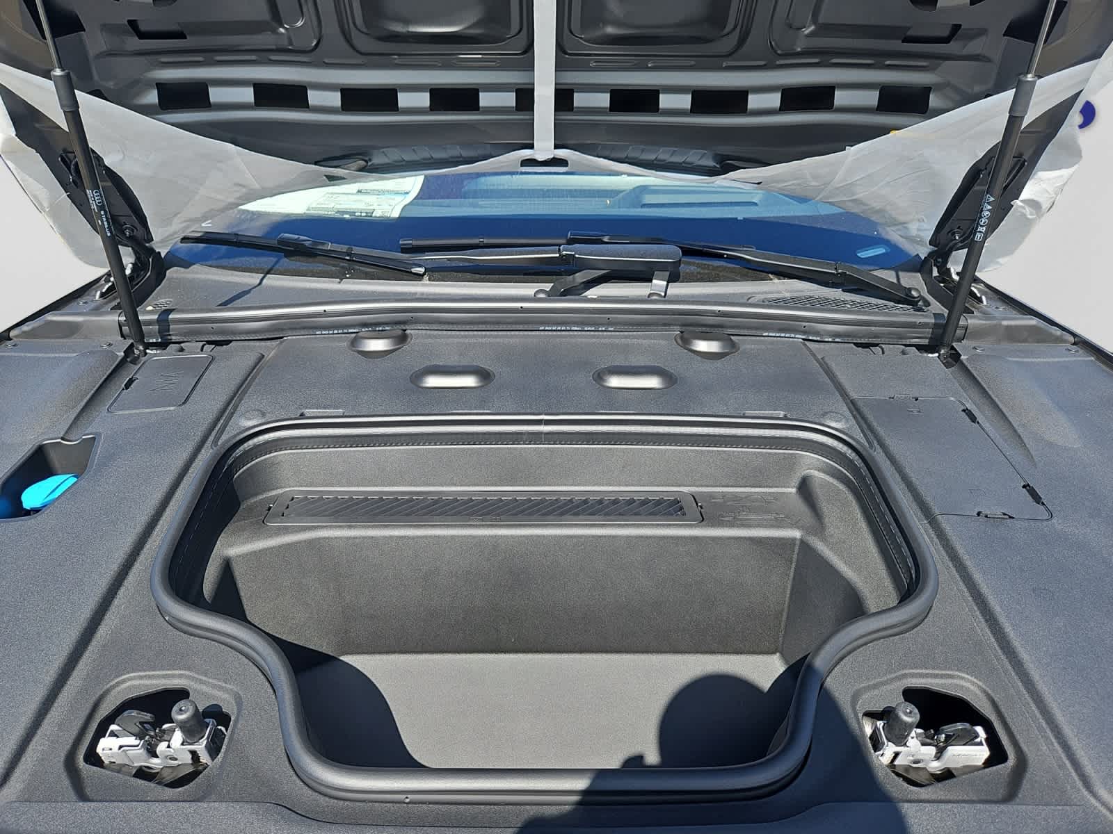 new 2025 Audi S6 Sportback e-tron car, priced at $86,980