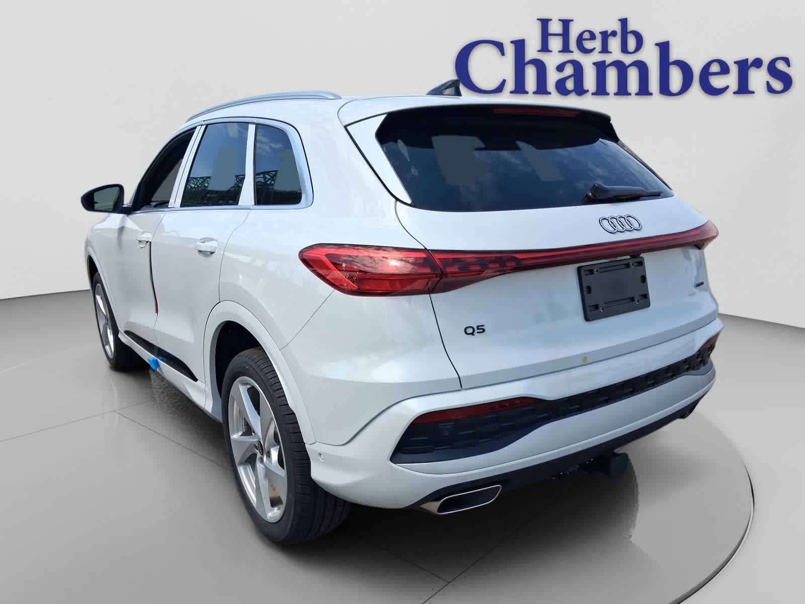 new 2025 Audi Q5 car, priced at $55,780