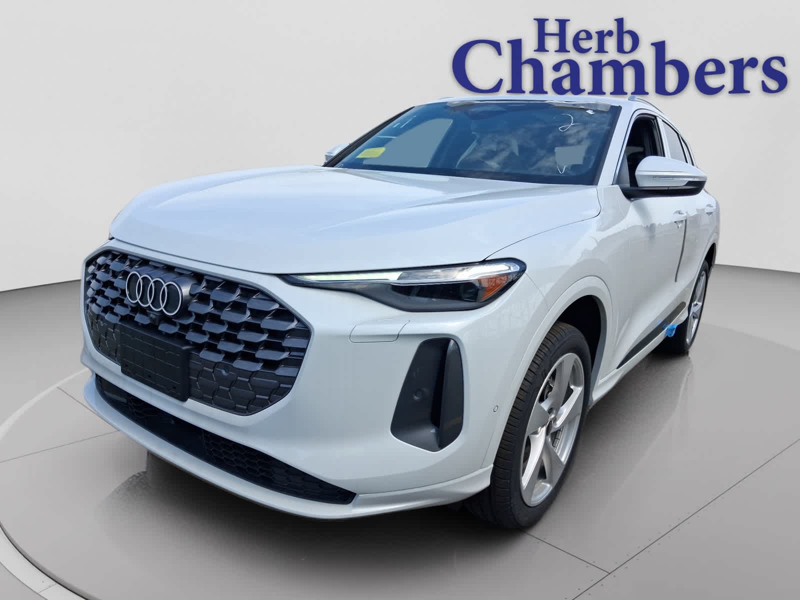 new 2025 Audi Q5 car, priced at $55,780
