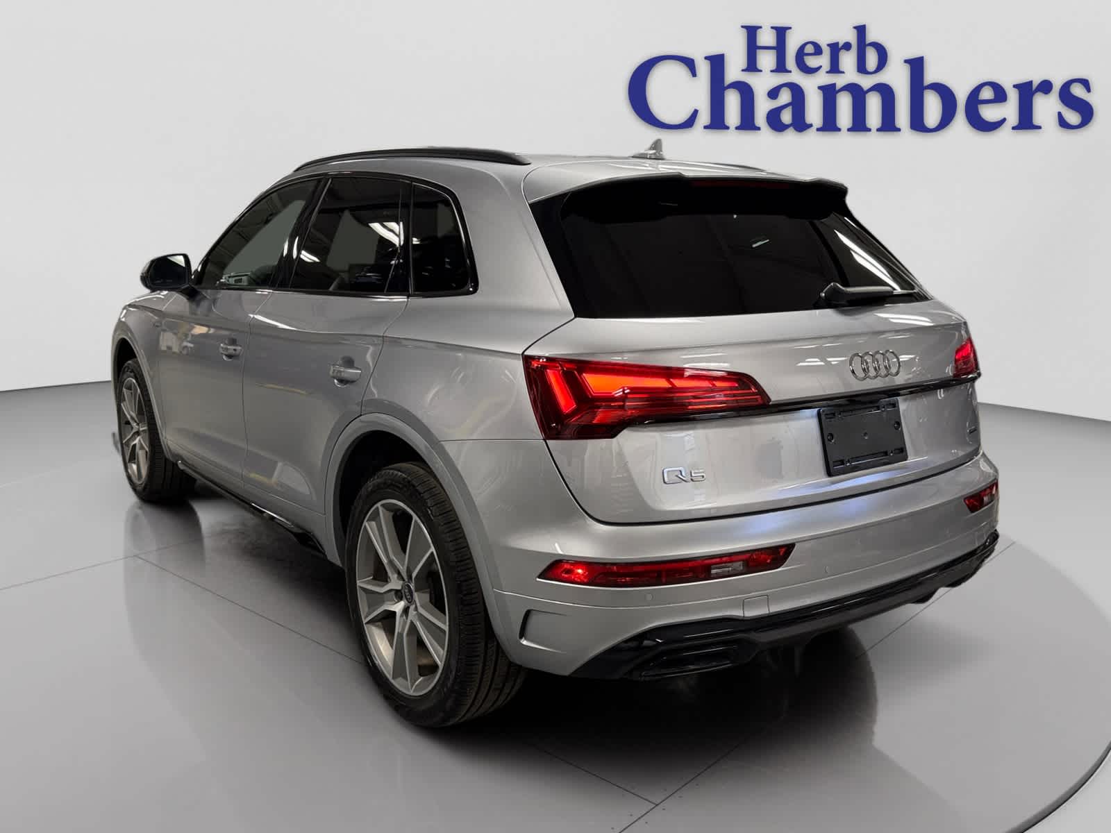 used 2025 Audi Q5 car, priced at $35,998