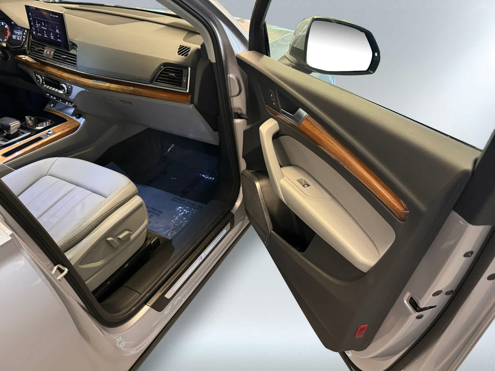 used 2022 Audi Q5 car, priced at $22,998