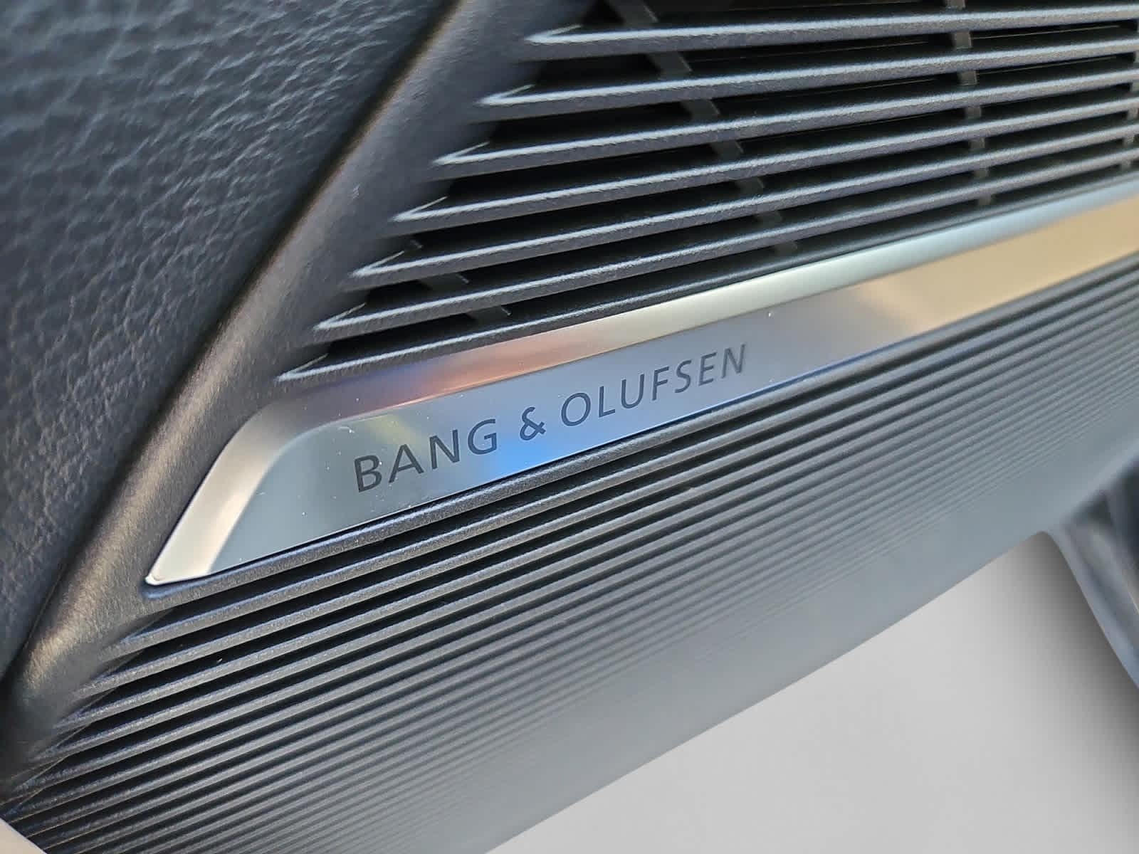 new 2026 Audi Q7 car, priced at $78,295