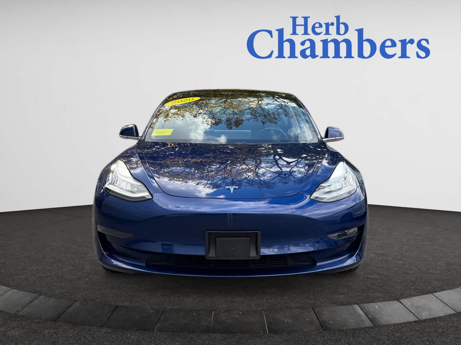 2020 Tesla Model 3 Standard Range photo 2