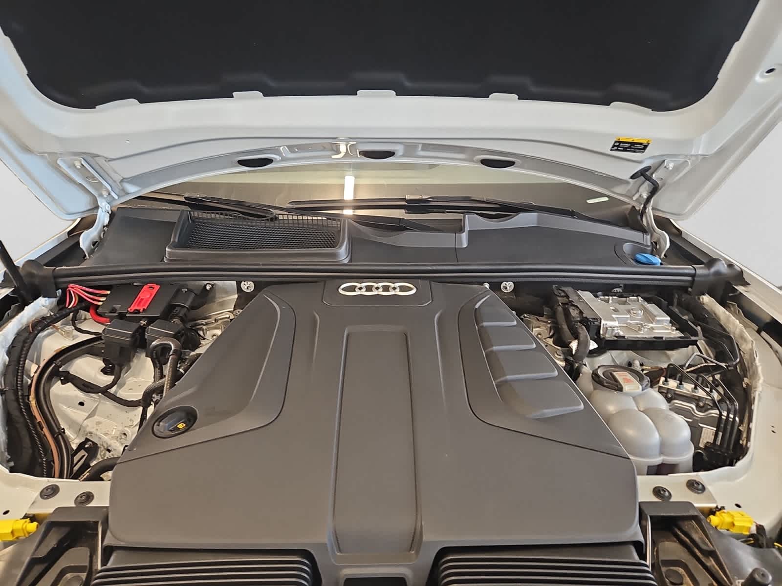 used 2025 Audi Q7 car, priced at $49,498