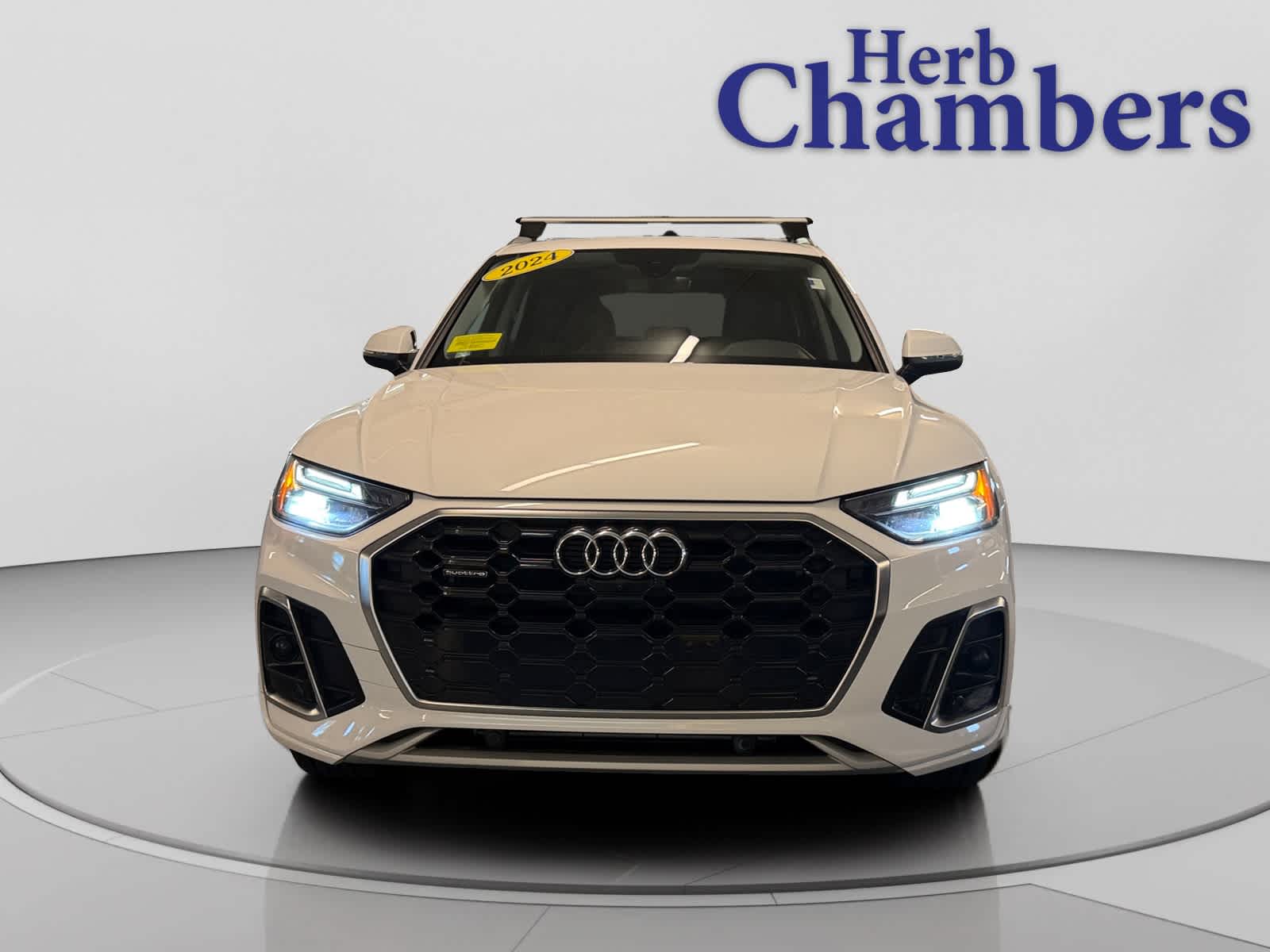 2024 Audi Q5 45 S line Premium Plus photo 2