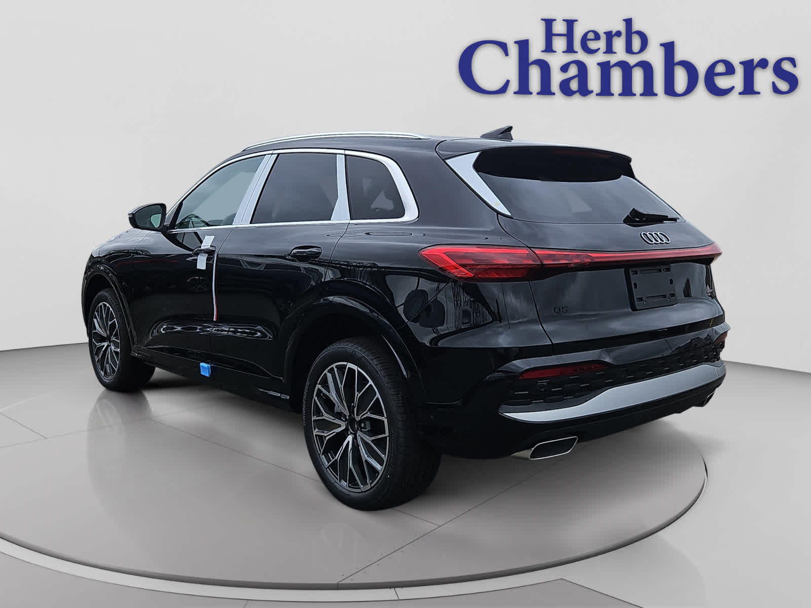 new 2025 Audi Q5 car, priced at $61,430