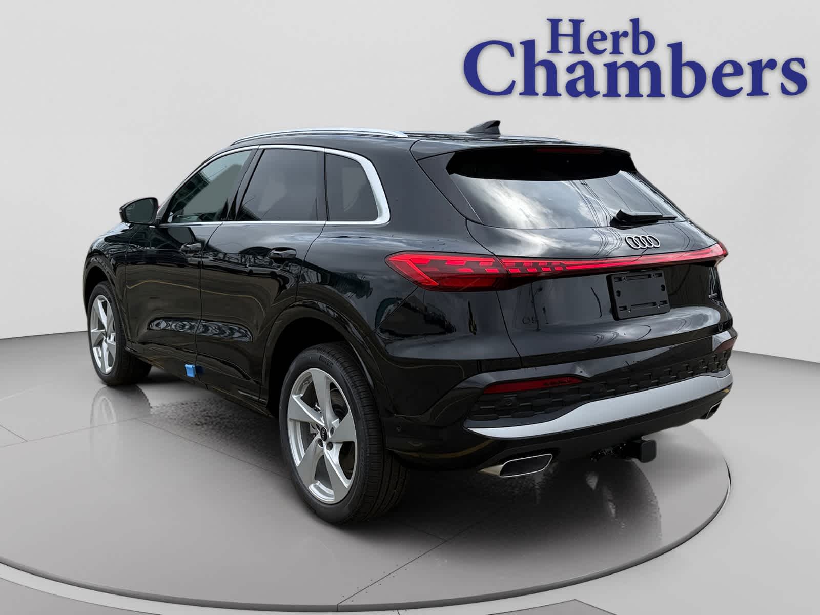new 2025 Audi Q5 car, priced at $60,630