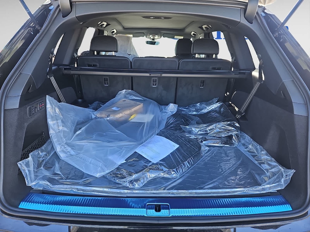 New 2026 Audi Q7 Premium Plus SUV