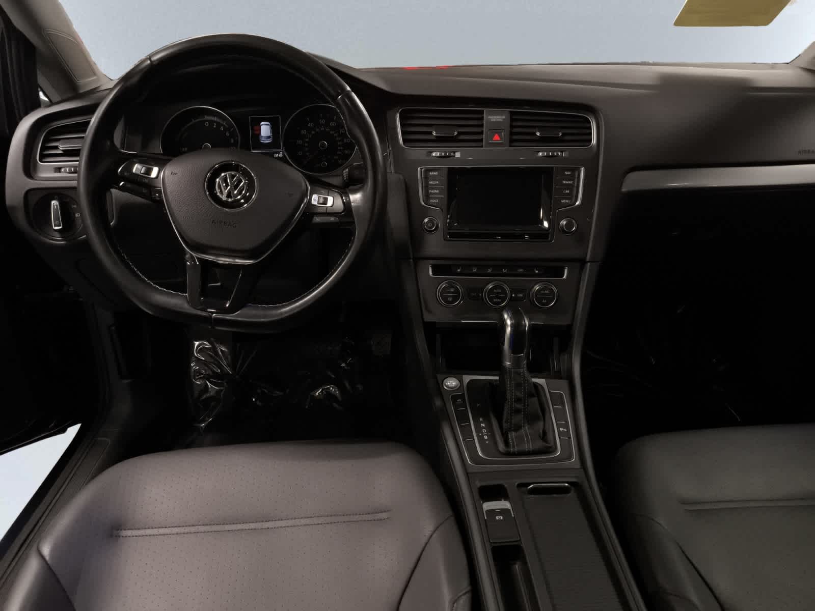 used 2015 Volkswagen e-Golf car, priced at $9,998