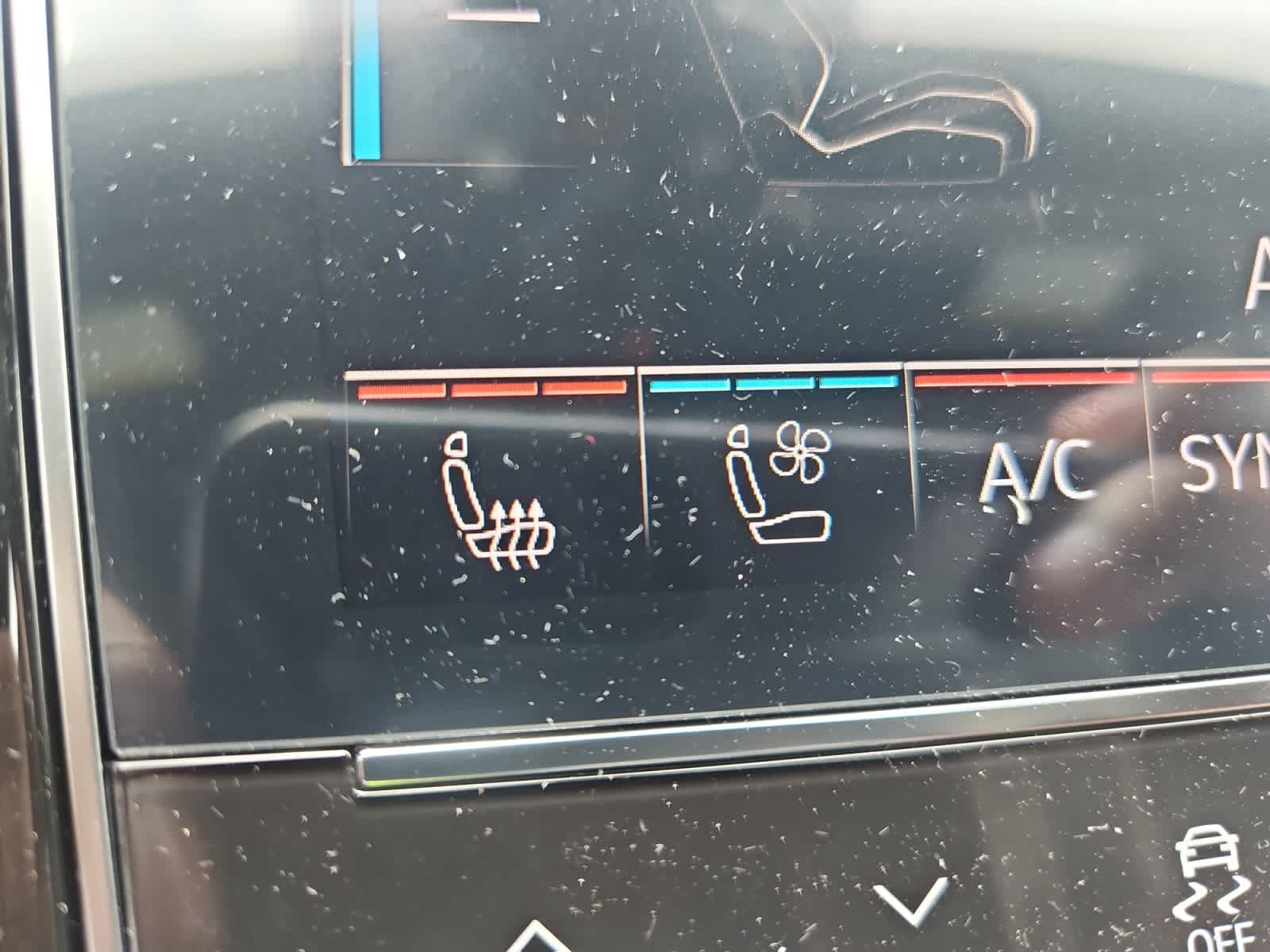 new 2025 Audi Q7 car, priced at $76,575