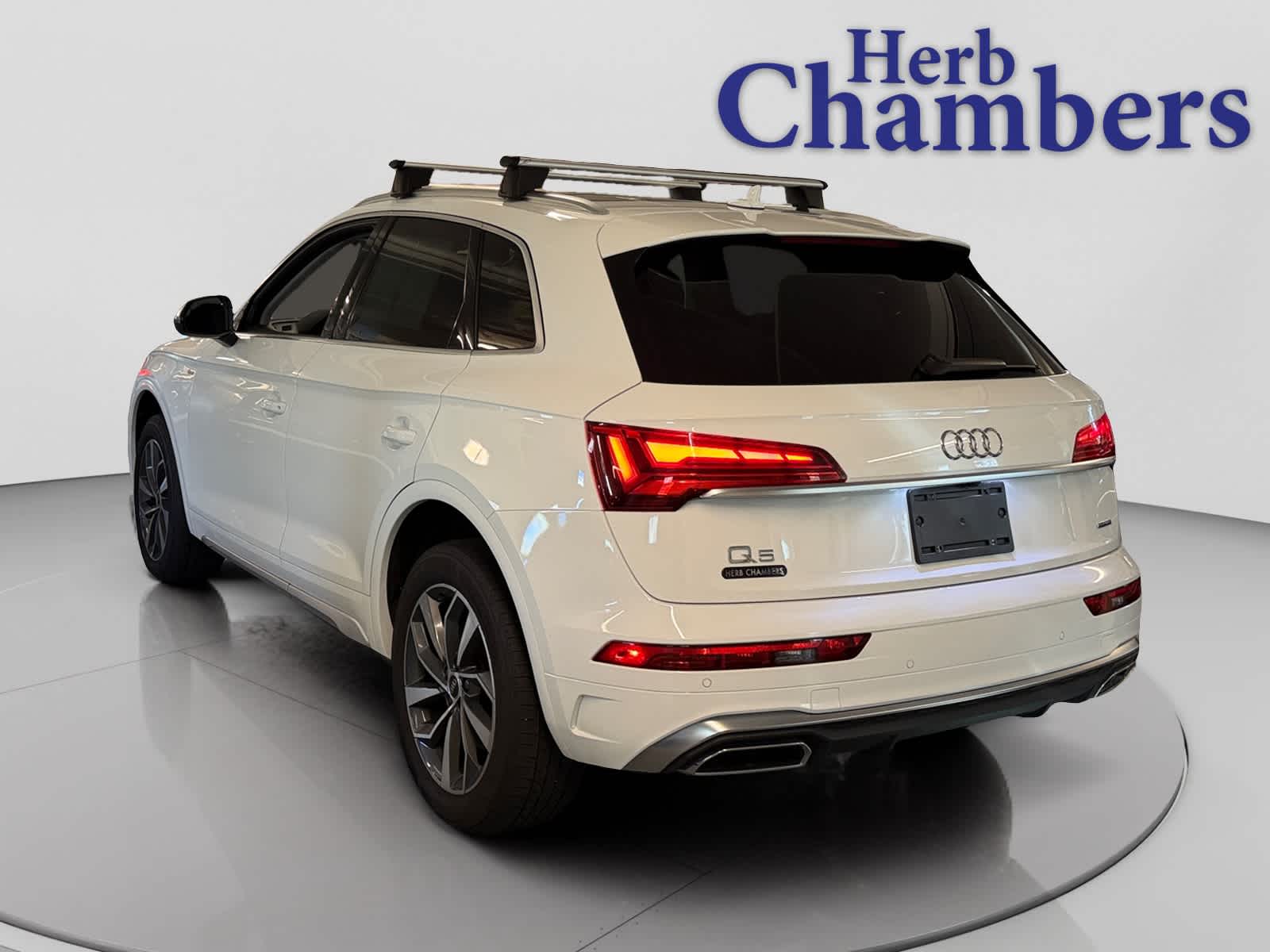 2024 Audi Q5 45 S line Premium Plus photo 3