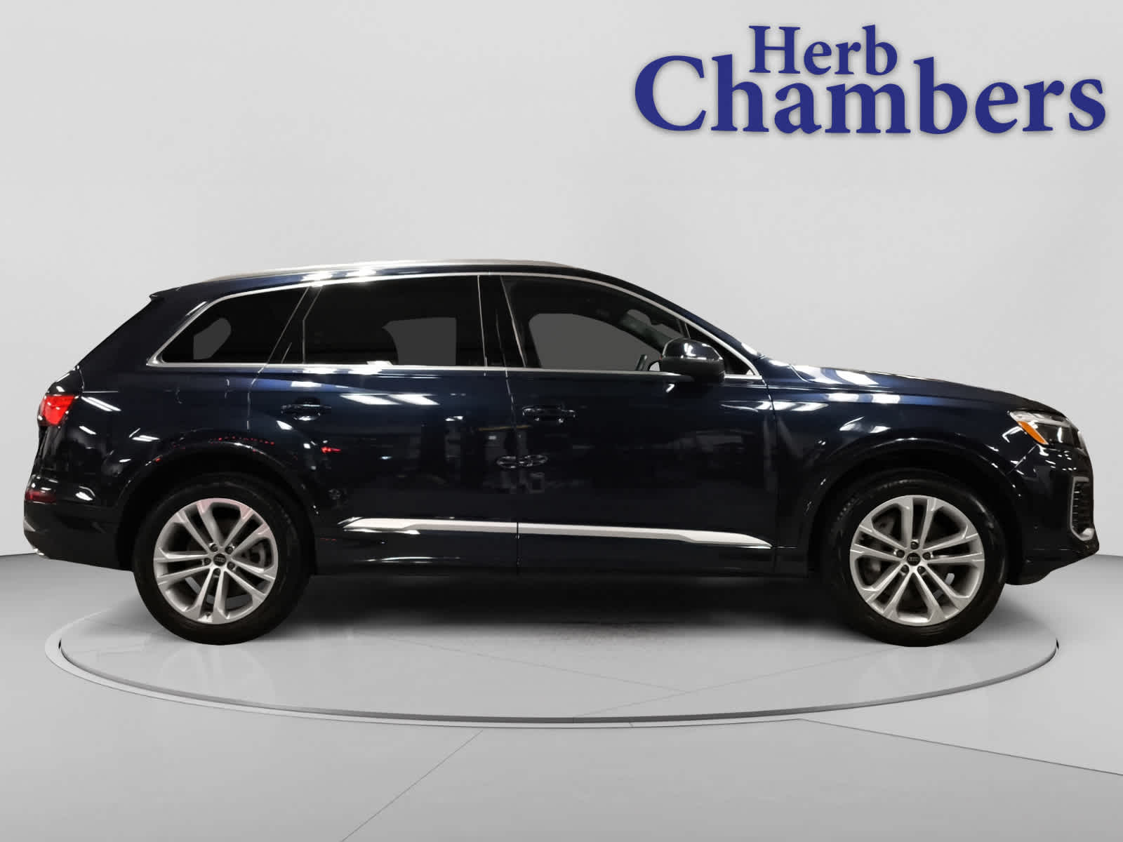used 2025 Audi Q7 car, priced at $50,498