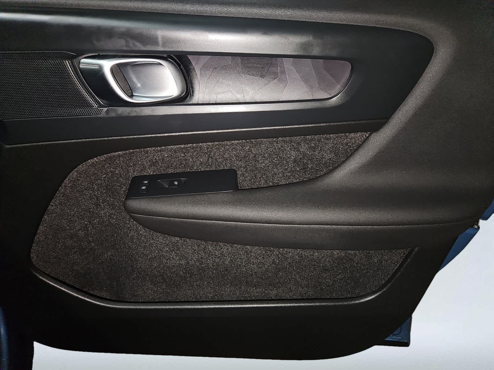 used 2024 Volvo XC40 Recharge Pure Electric car, priced at $34,598