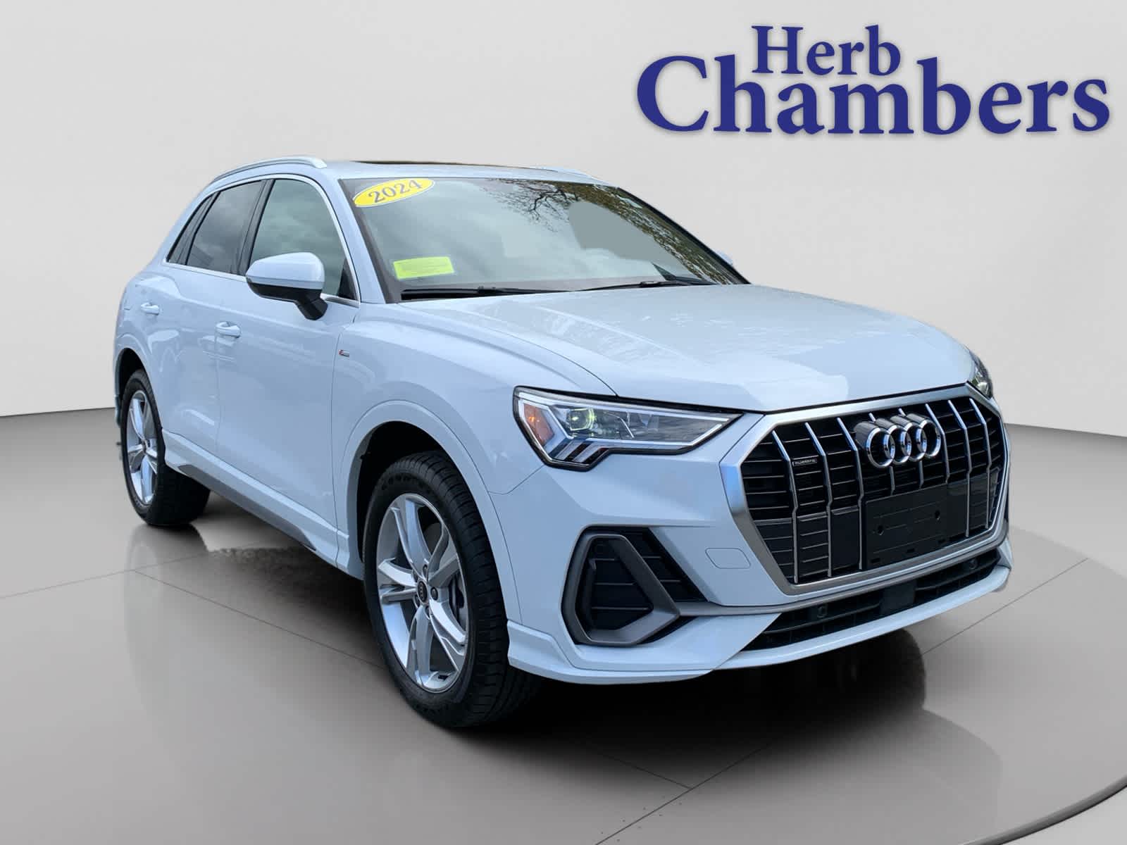 used 2024 Audi Q3 car, priced at $32,998