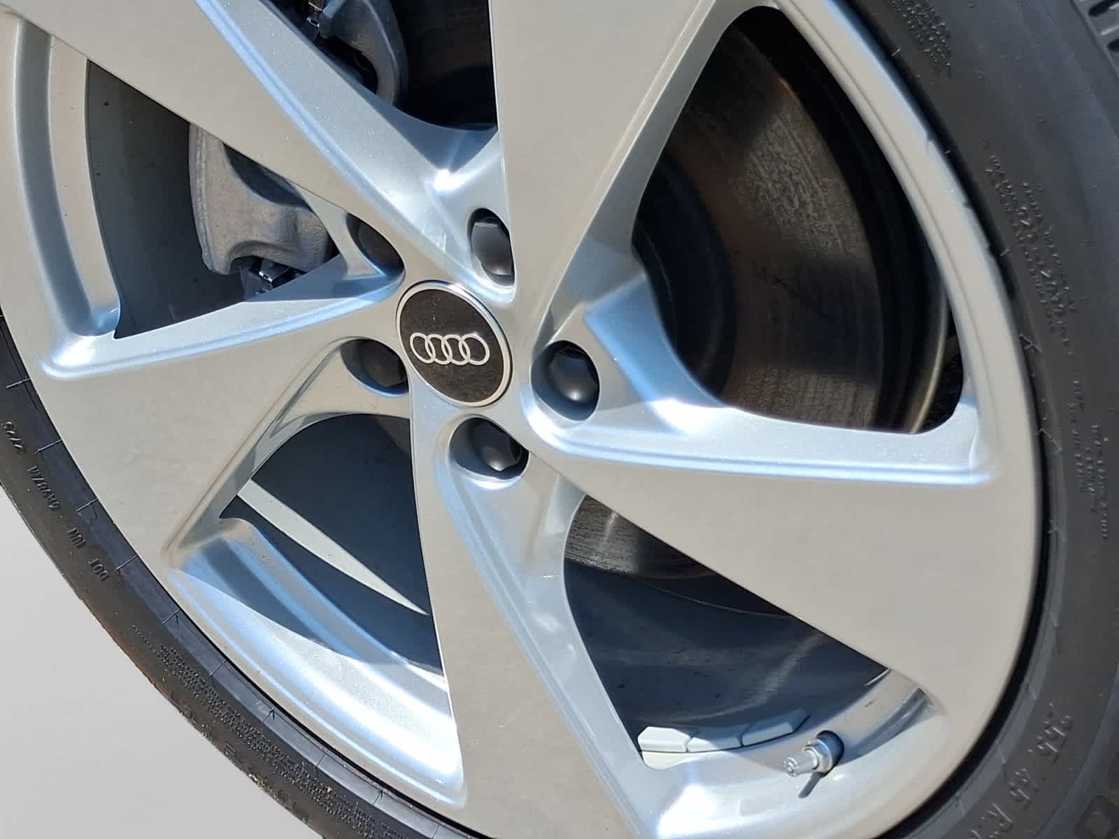 new 2025 Audi Q5 car, priced at $55,780