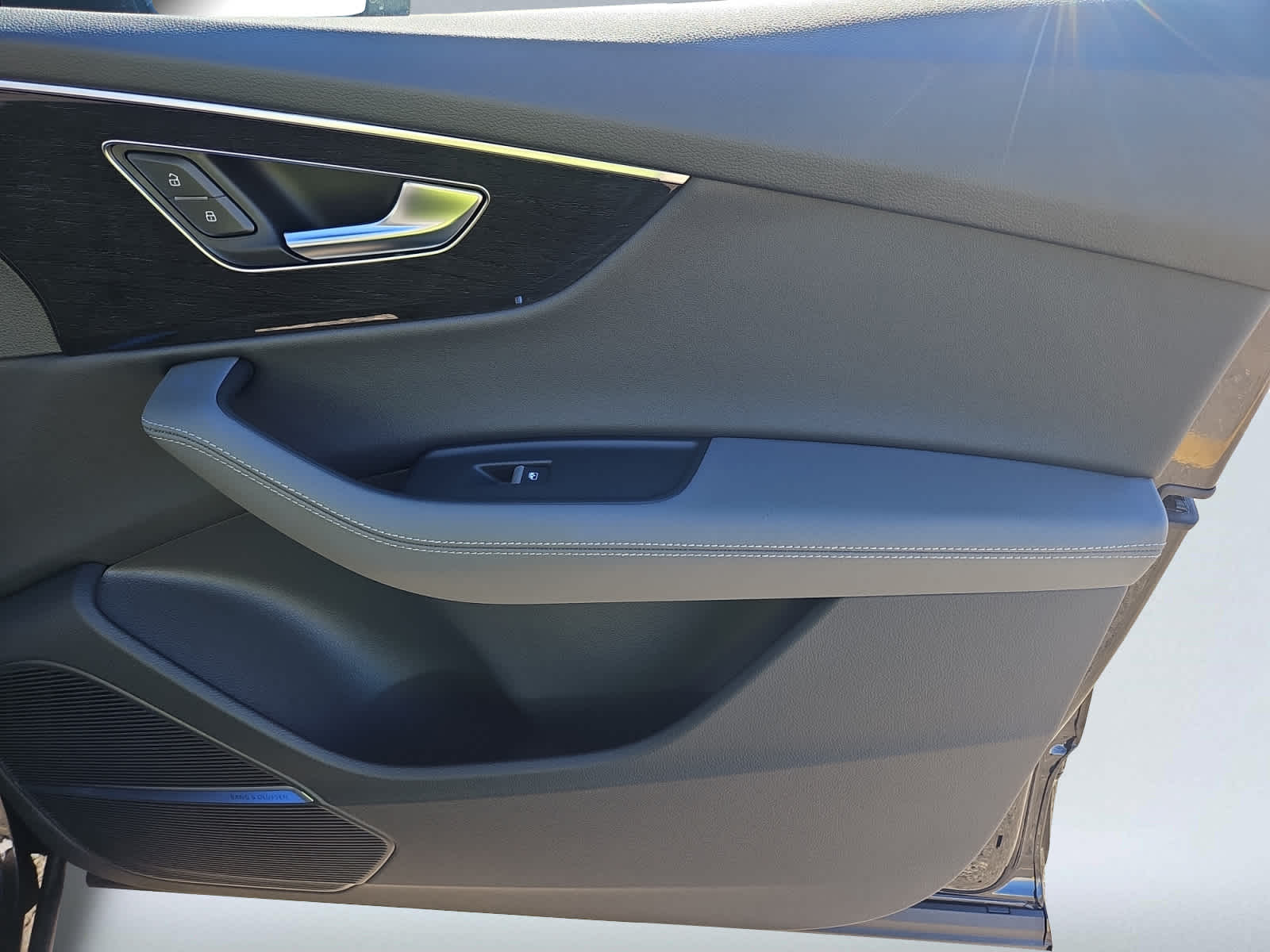 new 2026 Audi Q7 car, priced at $78,295