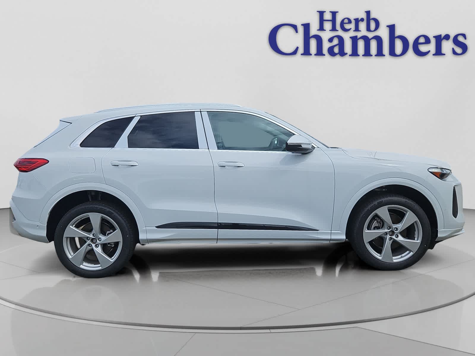 new 2025 Audi Q5 car, priced at $61,105