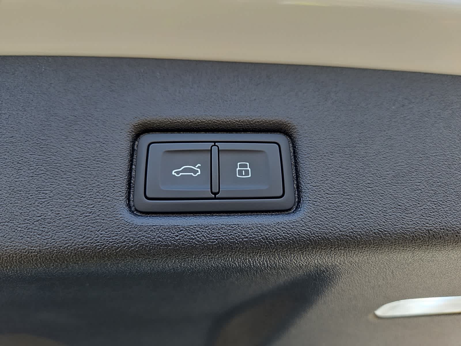 new 2025 Audi Q5 car, priced at $57,775