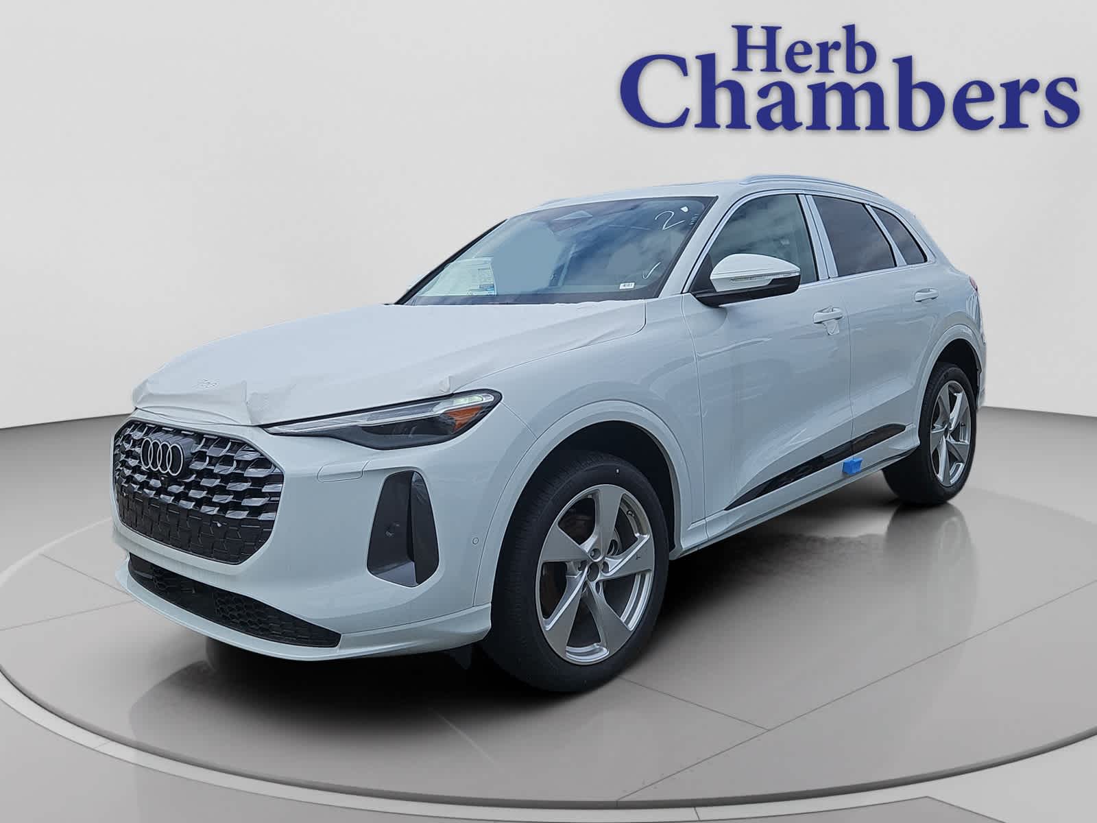 new 2025 Audi Q5 car, priced at $61,105