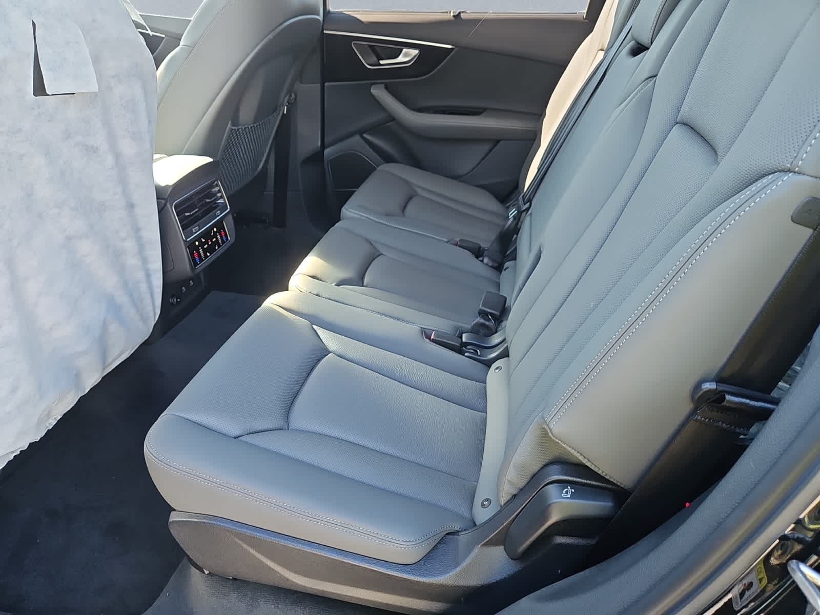 new 2026 Audi Q7 car, priced at $78,295