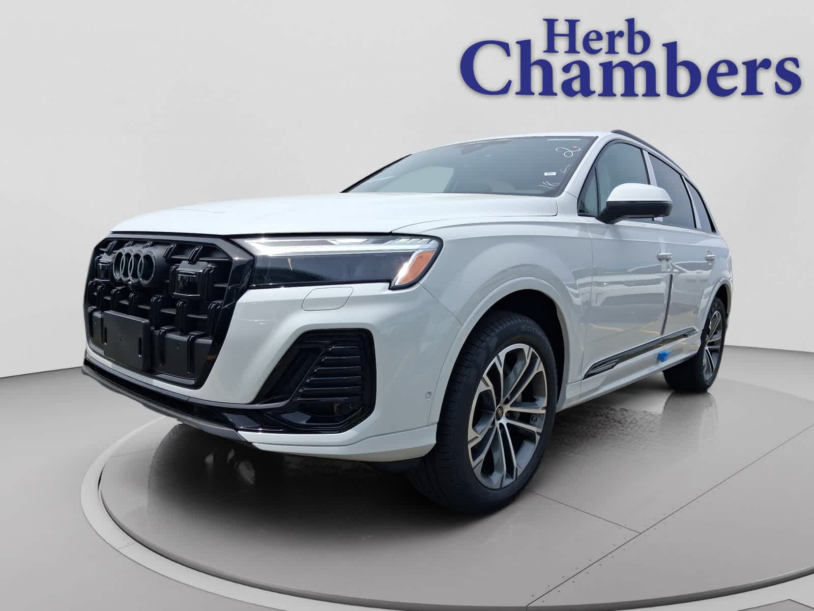 new 2026 Audi Q7 car, priced at $68,445