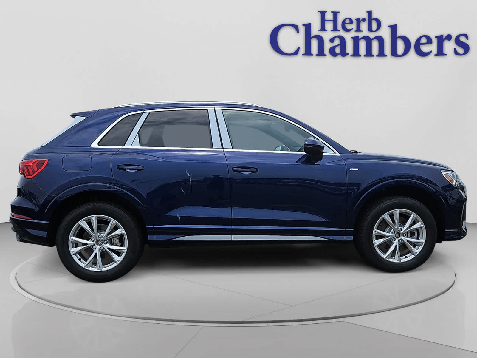 new 2025 Audi Q3 car, priced at $44,060