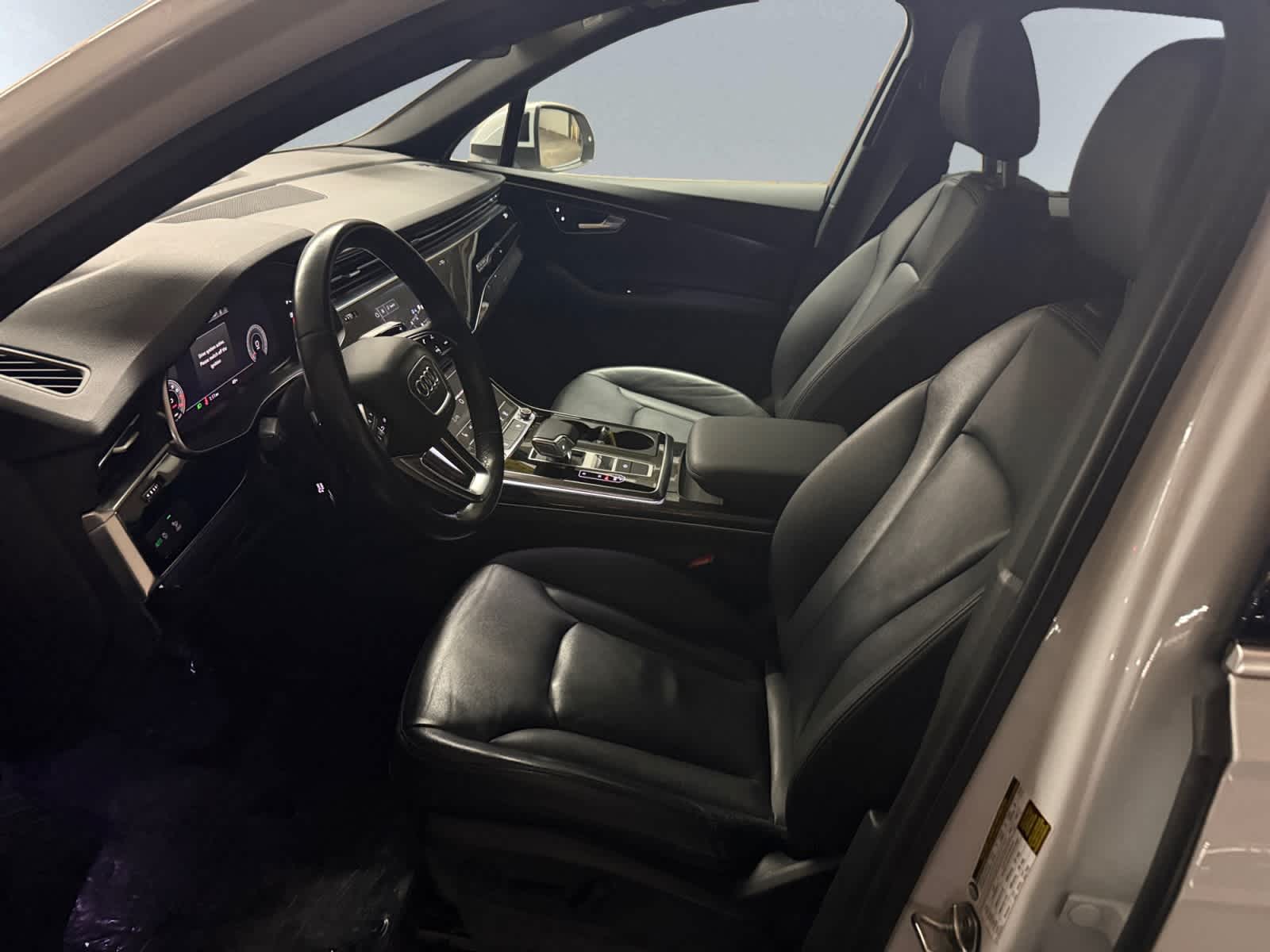 used 2021 Audi Q7 car, priced at $28,798