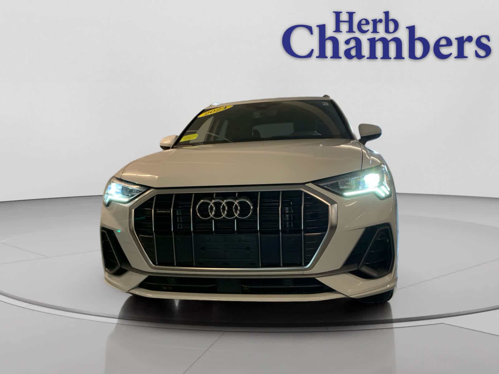 2024 Audi Q3 S line Premium photo 2