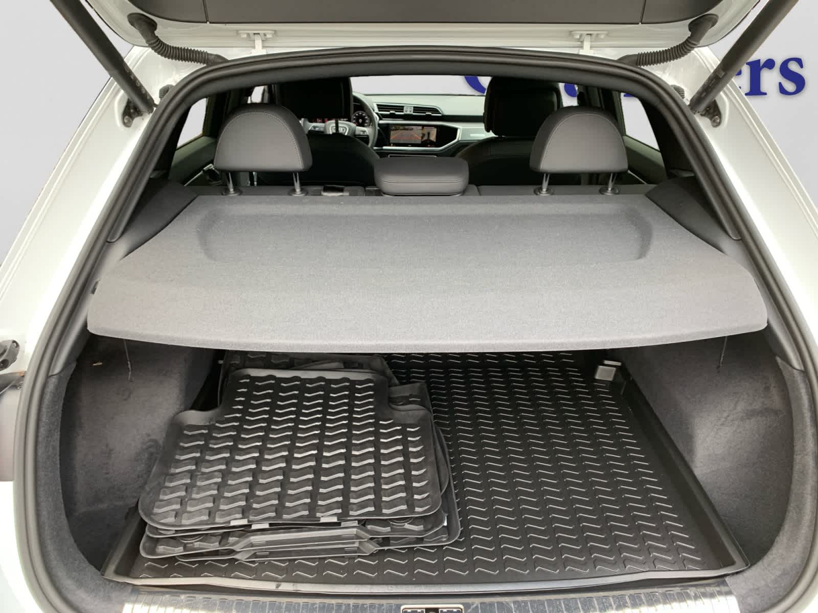 2024 Audi Q3 S line Premium Plus photo 4