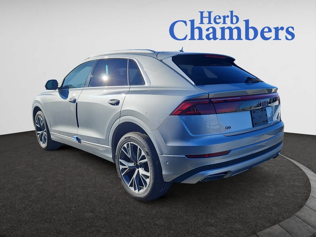 New 2025 Audi Q8 Premium SUV