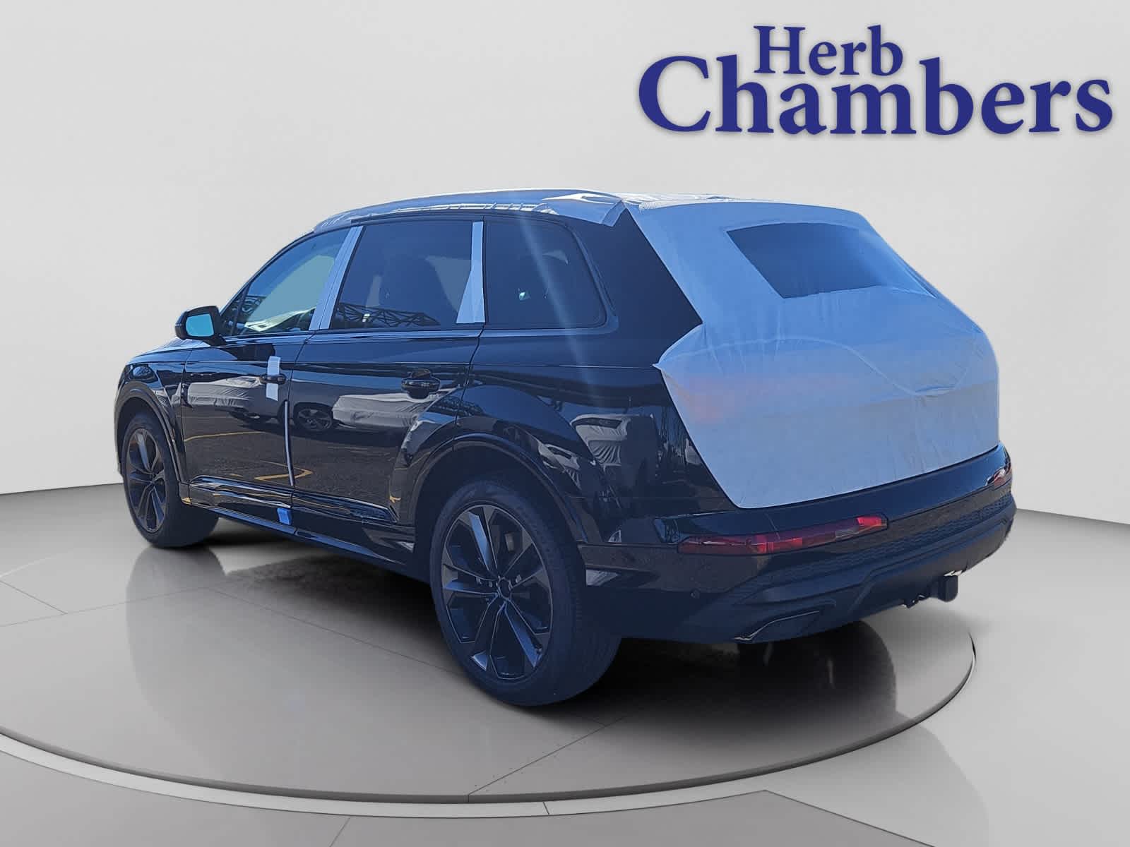 new 2026 Audi Q7 car, priced at $78,295