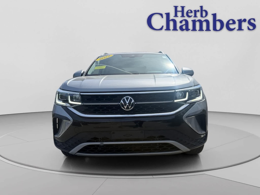 Used 2022 Volkswagen Taos SEL SUV