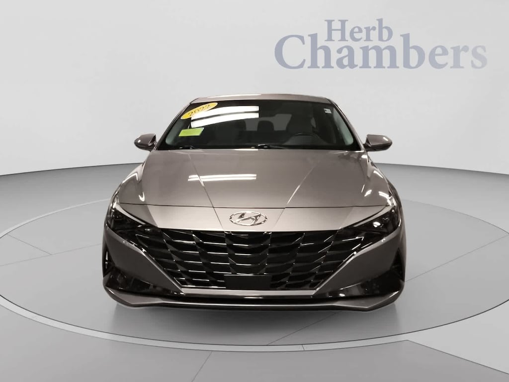 Used 2022 Hyundai Elantra Limited Sedan