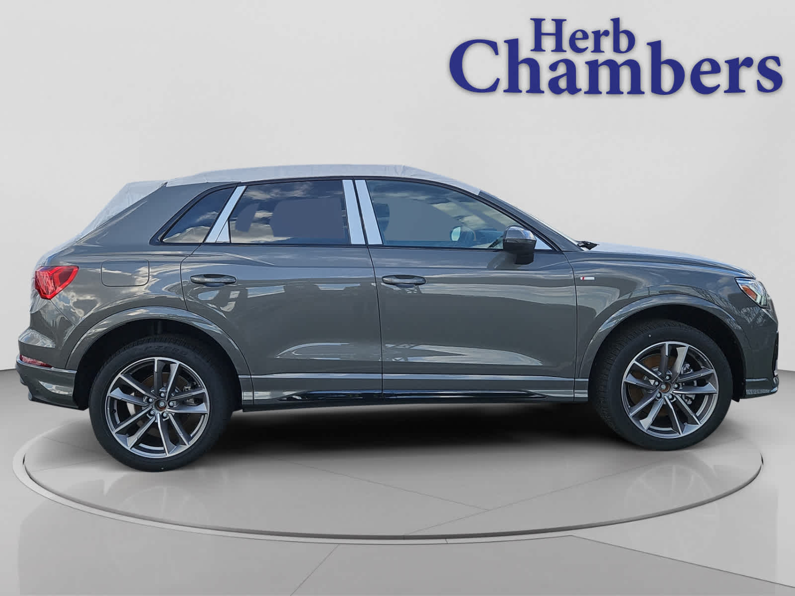 new 2025 Audi Q3 car, priced at $46,240