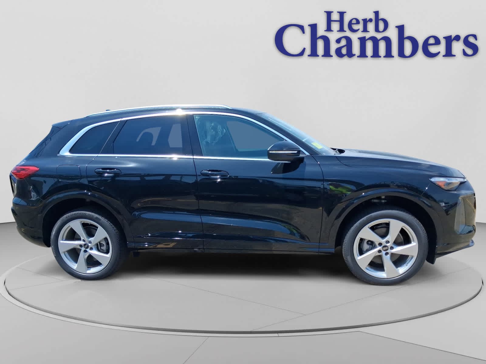 new 2025 Audi Q5 car, priced at $55,780