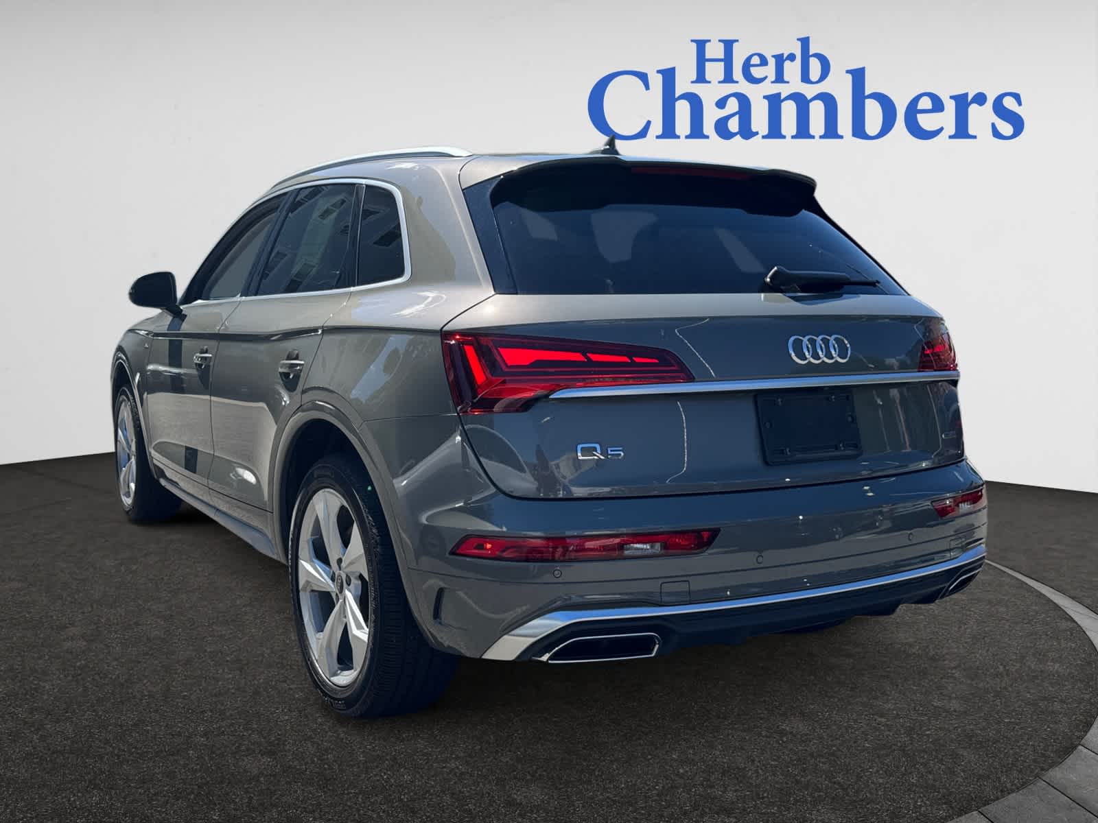 2025 Audi Q5 S line Premium Plus 45 TFSI photo 3