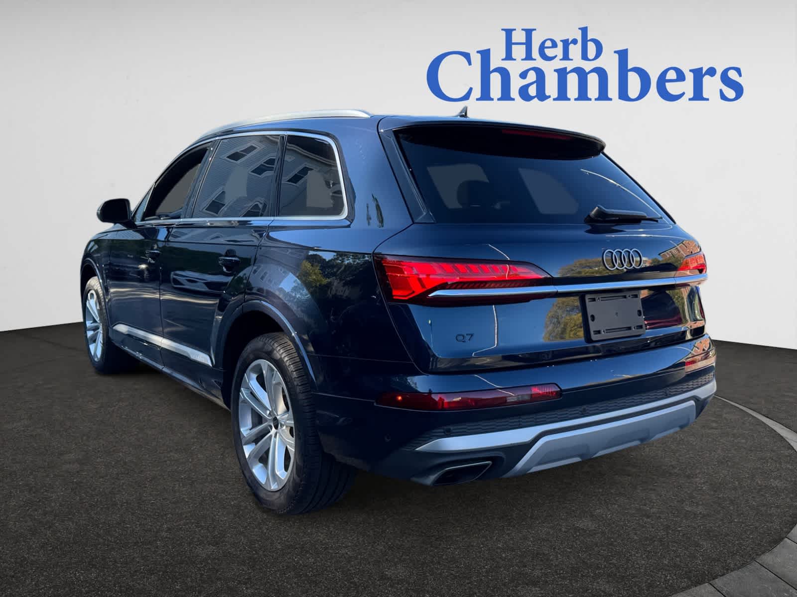 2025 Audi Q7 Premium Plus photo 3