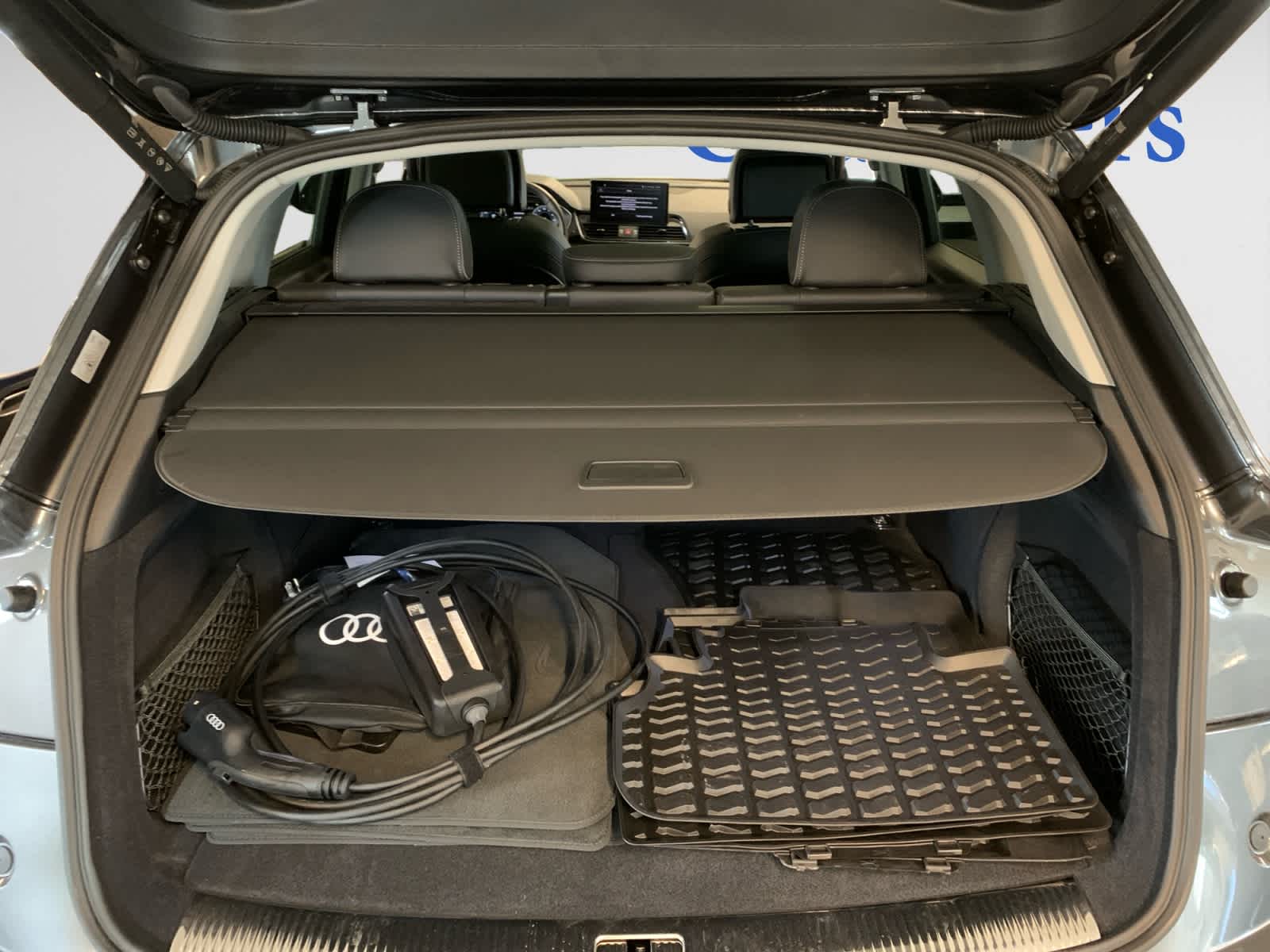 2025 Audi Q5 S line Premium Plus photo 4