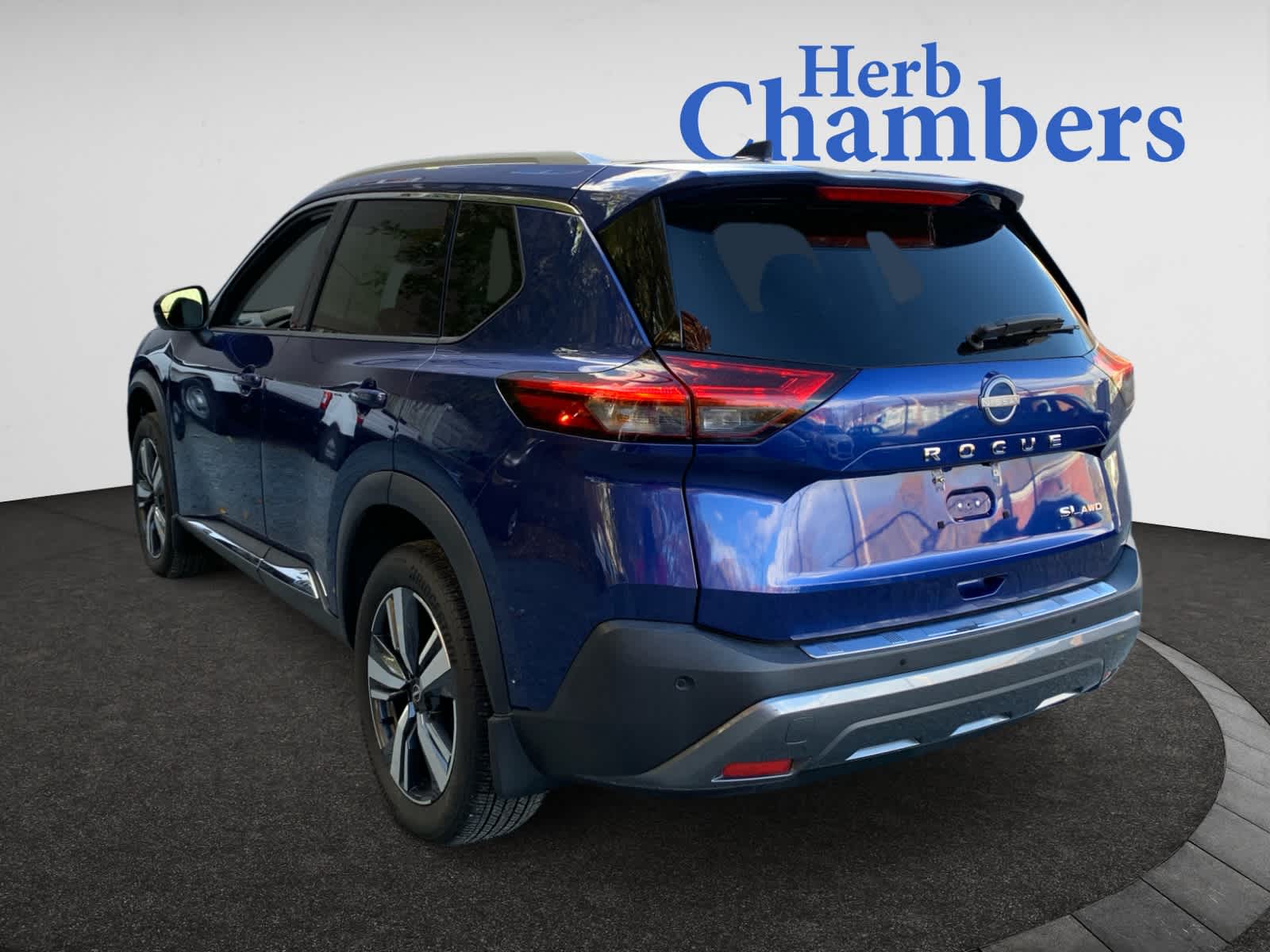 2023 Nissan Rogue SL photo 3