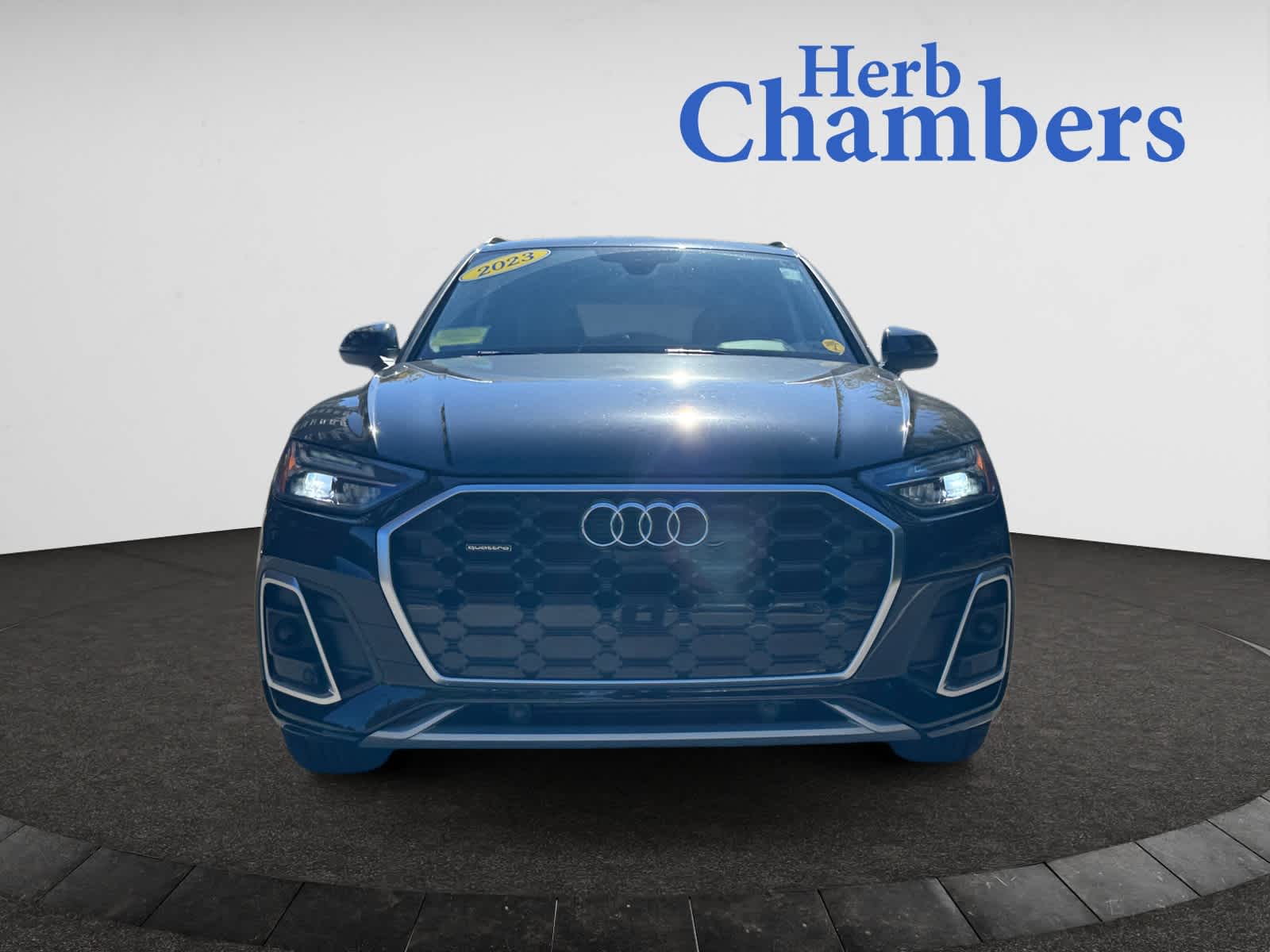 2023 Audi Q5 S line Premium Plus photo 2