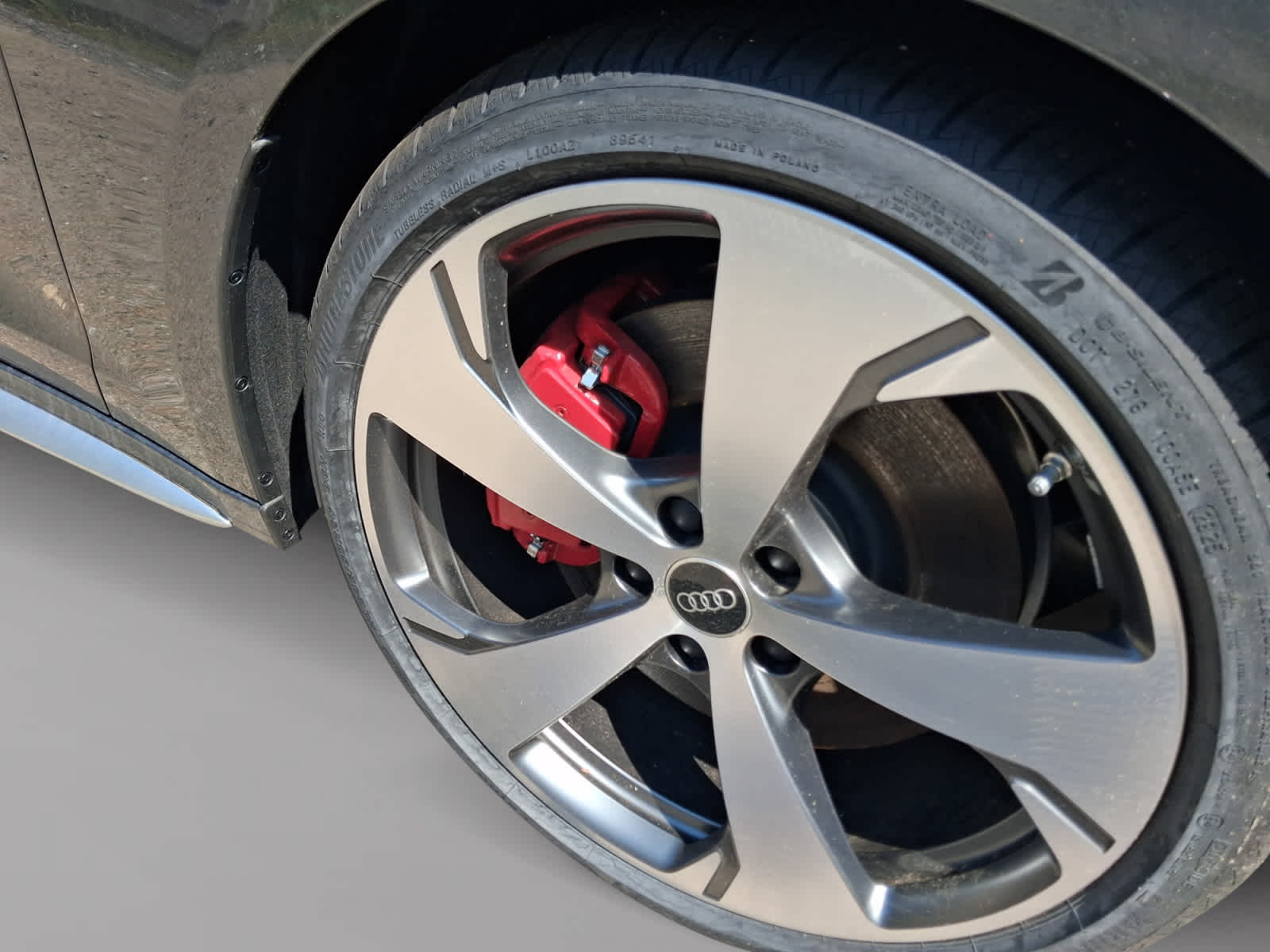 View vehicle photo 6