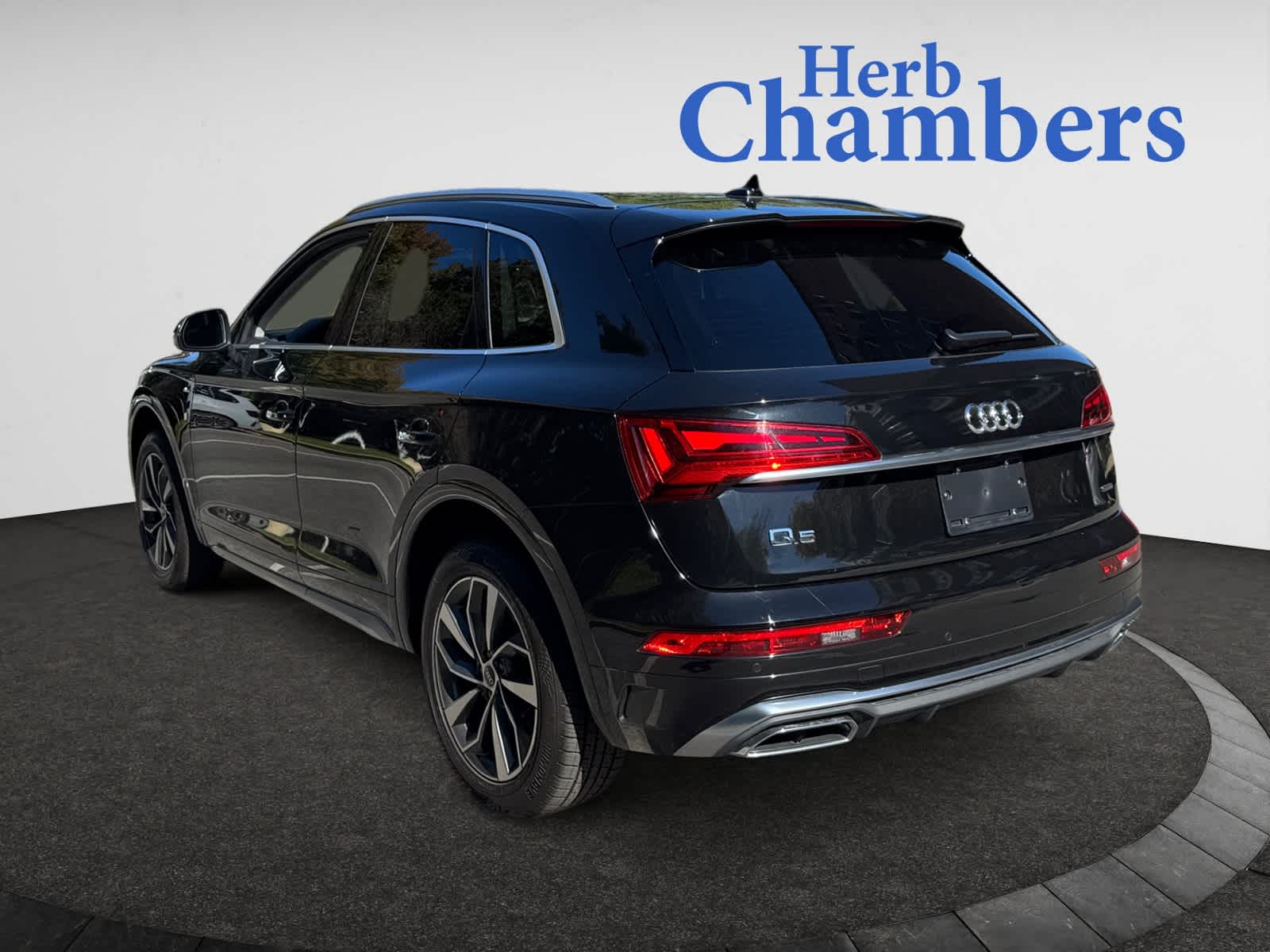 2023 Audi Q5 S line Premium Plus photo 3